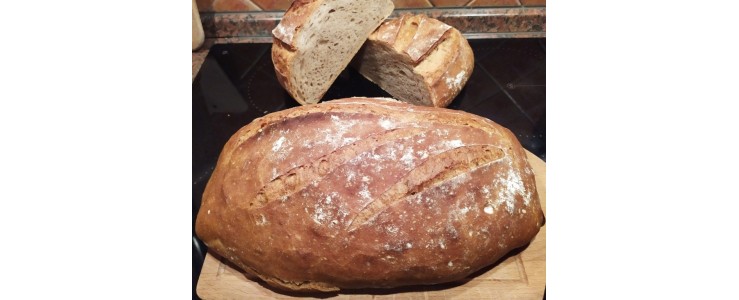 Řemeslný kváskový chléb pšenično - žitný